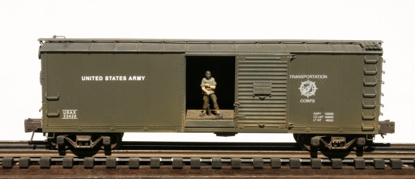 US Army Steel-Sided 40′ Box Car with Soldier Guard Figure USAX 23420(SC9A1.2USA)_Operates on 3-Rail “O”Gauge track • Available Today • (CTN 17)