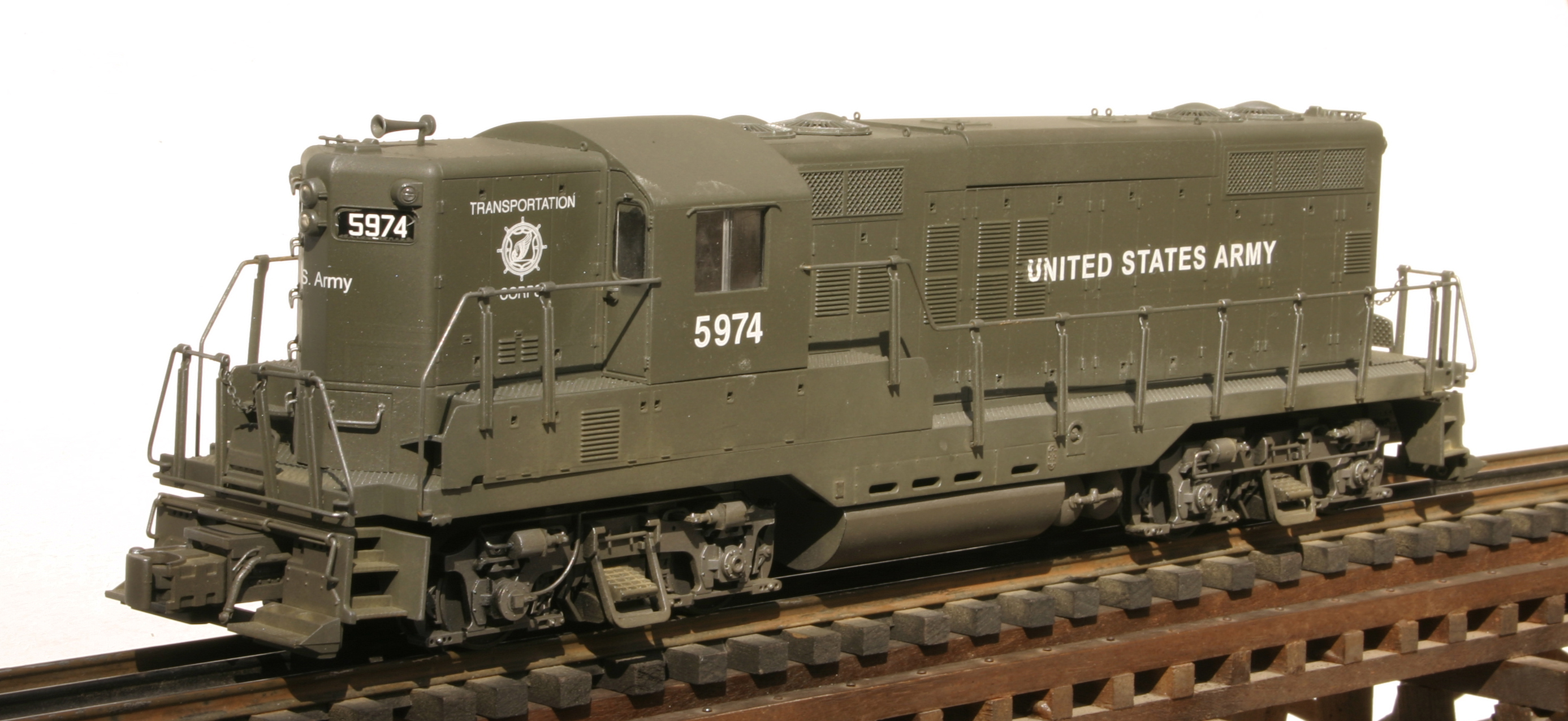 o scale military train sets