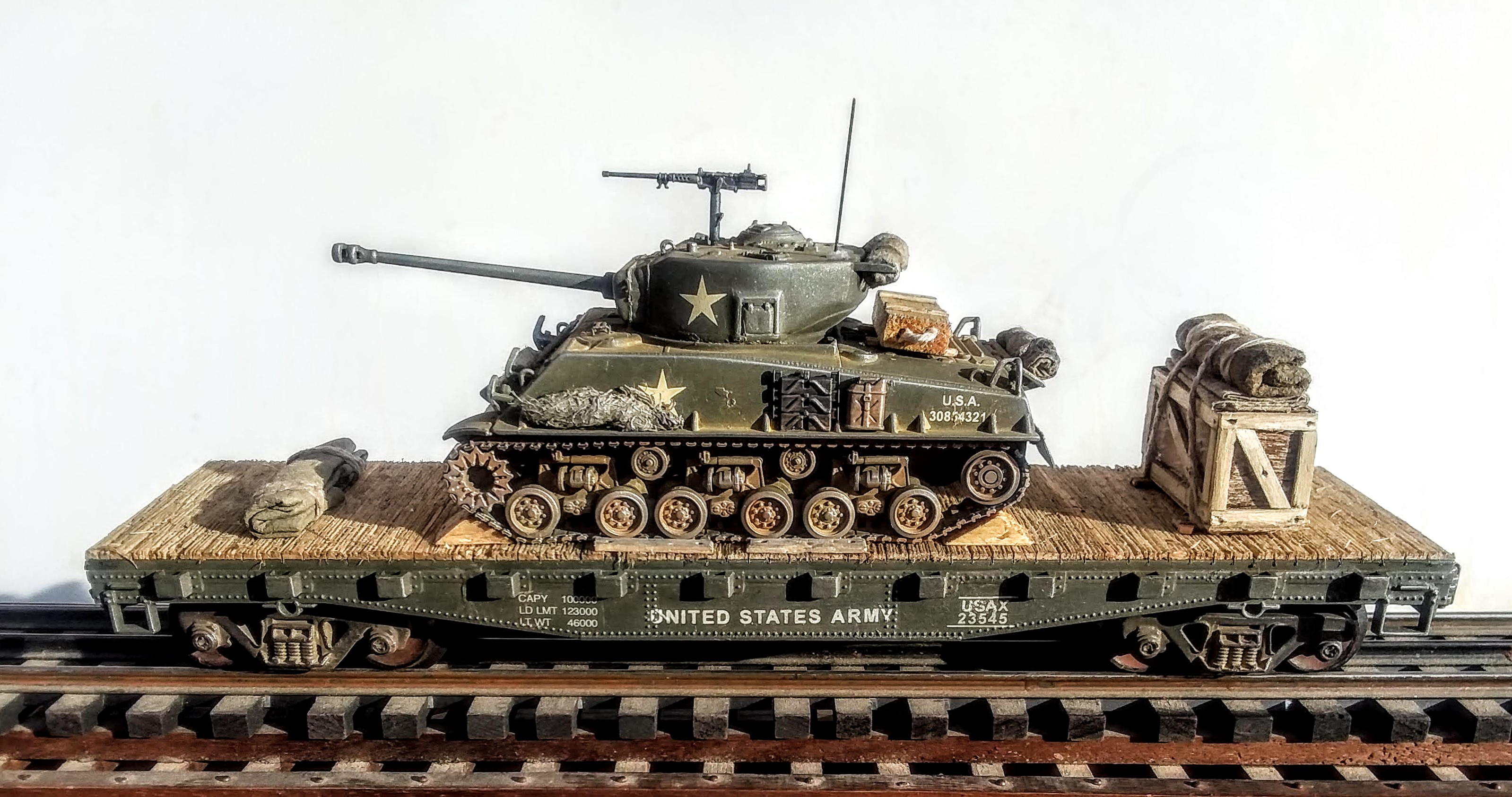 Fertigmodell Artitec 387.359-1//87 H0 WWII US M4A3 Sherman Easy Eight